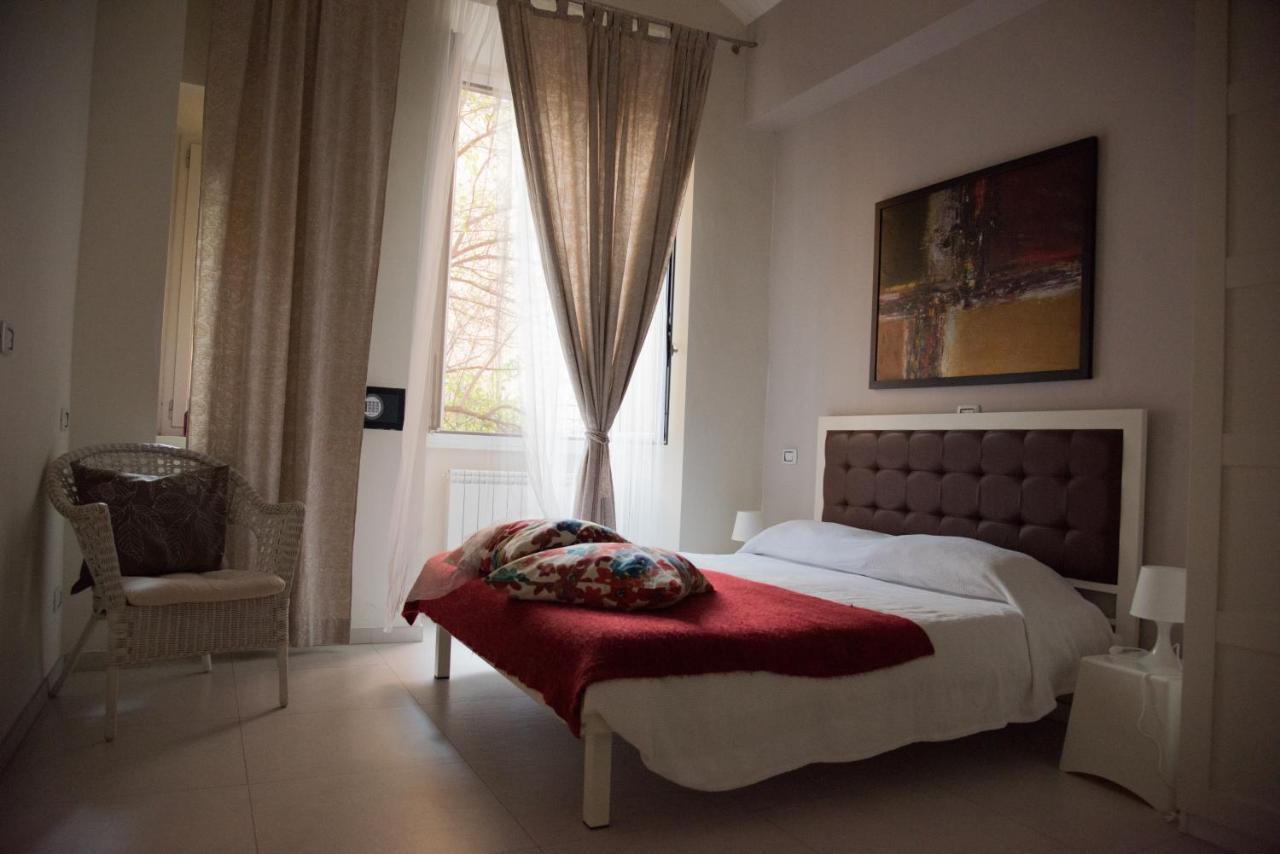 Beautiful&spacious Next To Termini 10 Minutes From Coliseum Appartement Rome